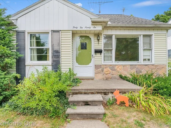 4296 Phillips Ave, Berkley, MI 48072