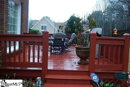 3rd image of 214 Willow Leaf Ct
