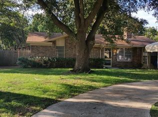 205 Leighton Dr, Terrell, TX