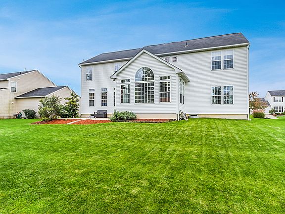 Private Showing 330-715-6328