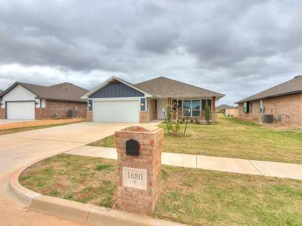 1680 Addington Rd, Newcastle, OK 73065