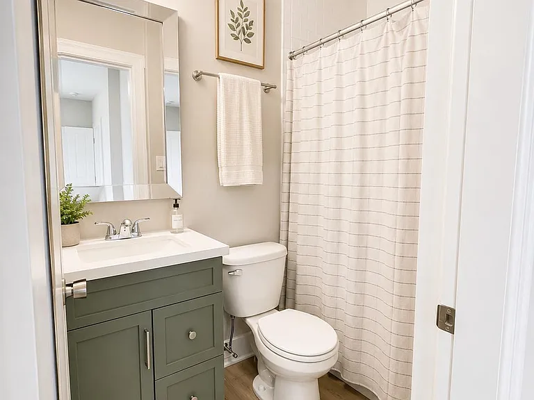 909 Corbett St — Photo 25
