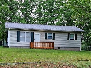 138 Beaver St, Shady Spring, WV 25918