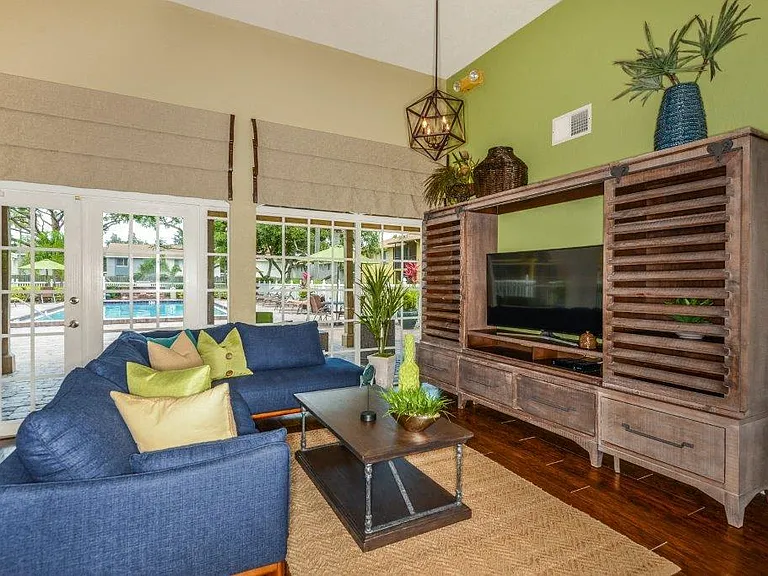 Bay Club Apartment Homes — Photo 13