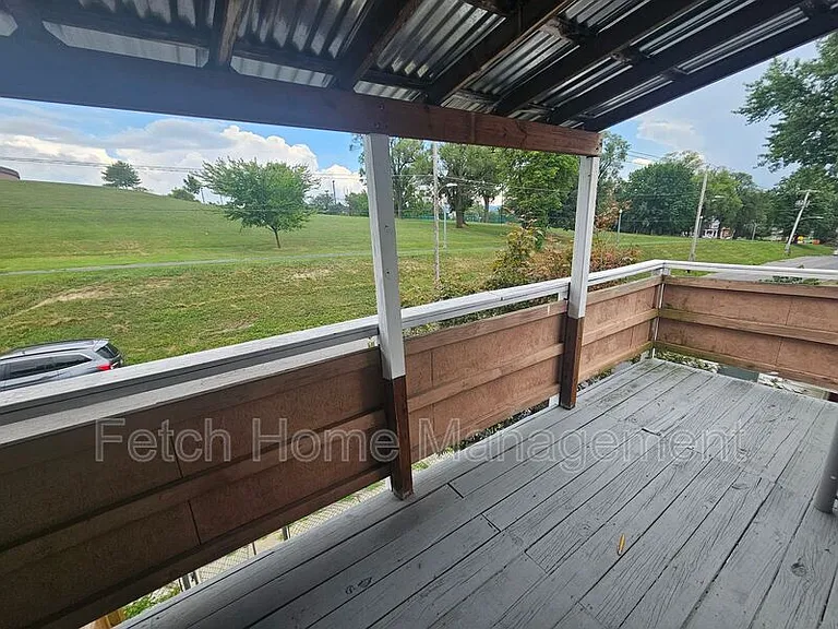 1854 Walnut St — Photo 16