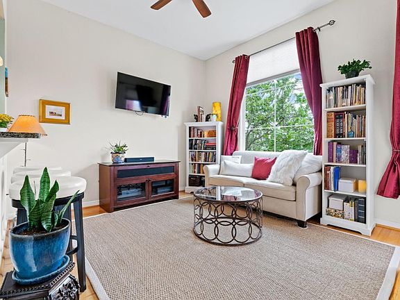 5th image of 1066 41st Ave Unit A305