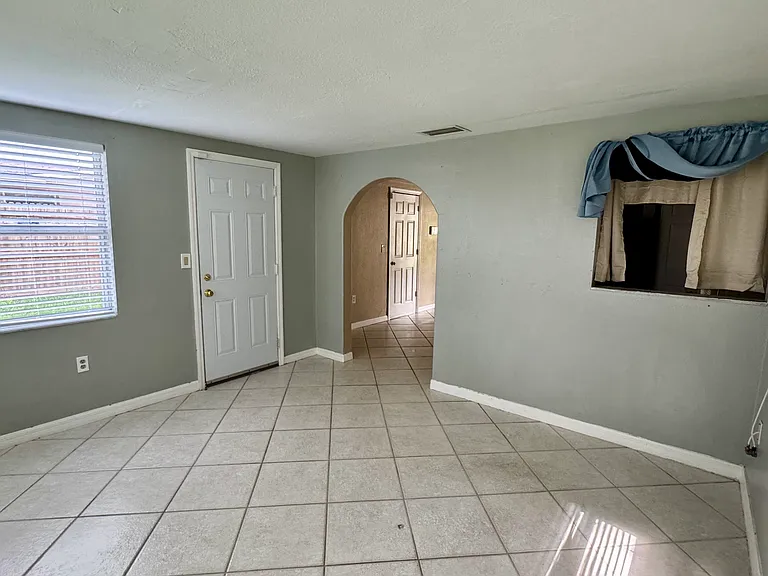 6110 Louisiana Ave — Photo 8