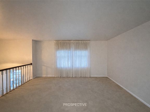 2nd image of 122 Crestwood Dr