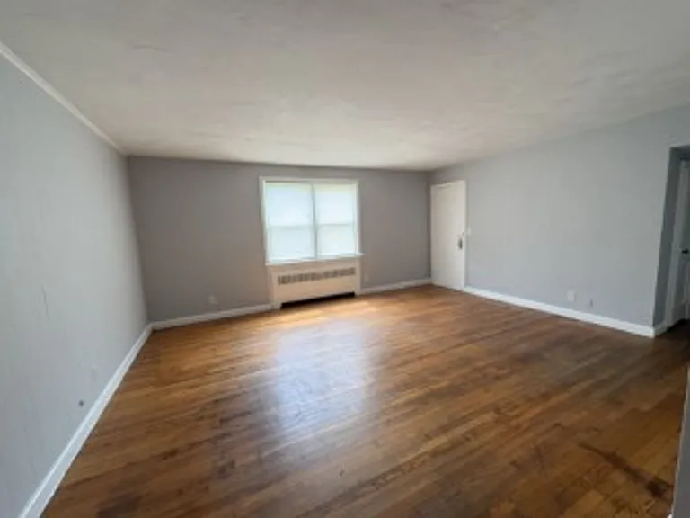 7709 Castleton Pl — Photo 12