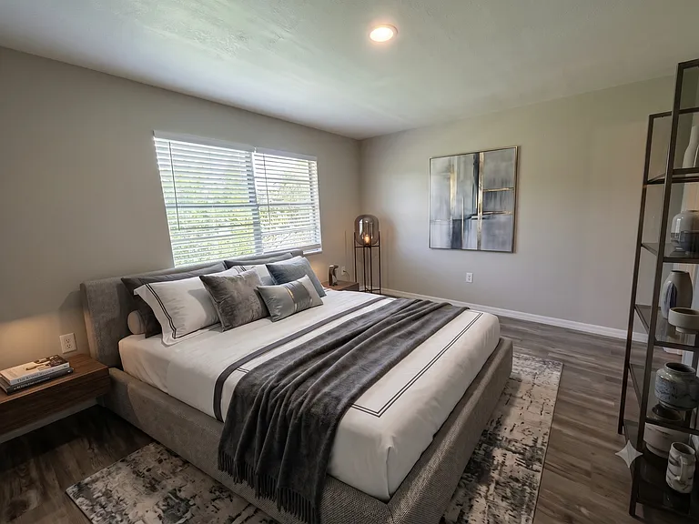 Janie B Apartments — Photo 11