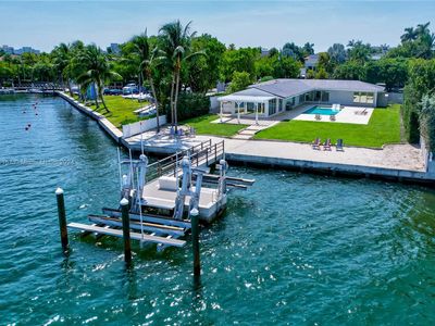 200 Harbor Dr, Key Biscayne, FL, 33149