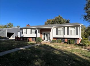 1434 N 6th St, Atchison, KS 66002
