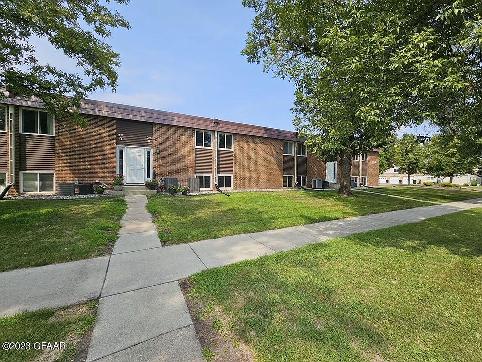 1st image of 2501 26th Ave S APT 24