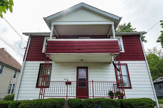 1st image of 624 N Jackson St
