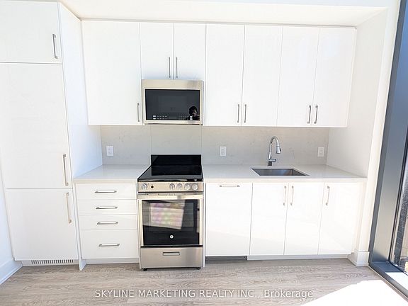 5th image of 2450 Old Bronte Rd #102