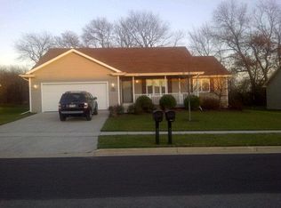741 N Joshua Ln, Lake Geneva, WI