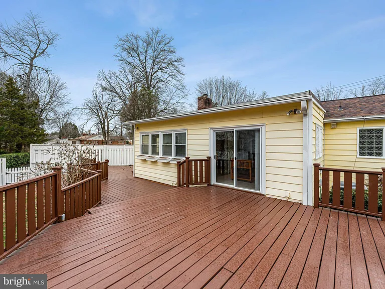 3503 Maple Ct — Photo 34