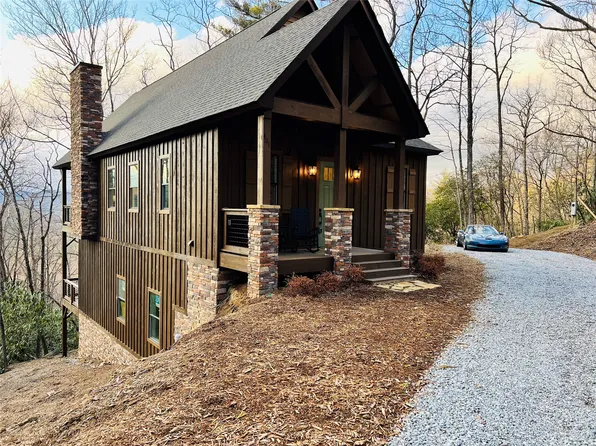 401 Windy Gap Lane, Sapphire, NC 28774