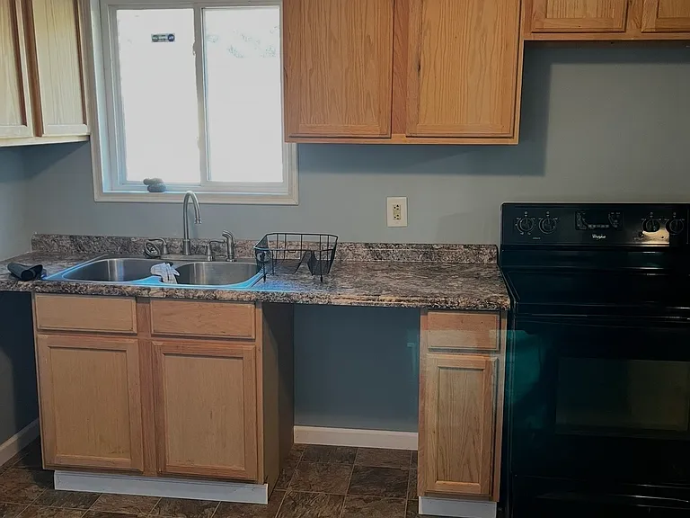 314 Earle Franklin Dr — Photo 5