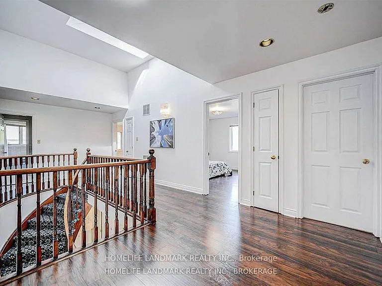 44 Frontenac Ave — Photo 16