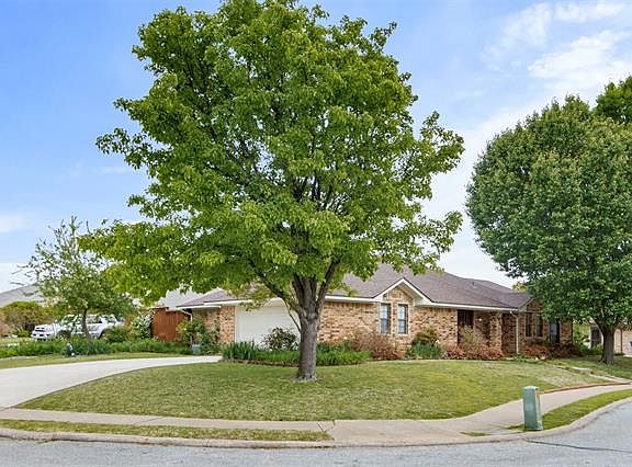 2nd image of 6902 Abilene Dr