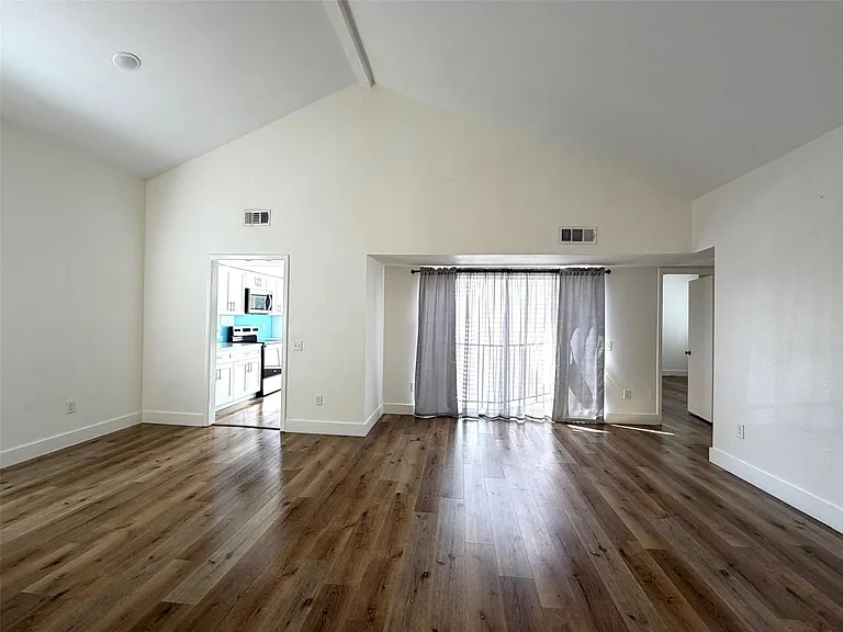 9809 Richmond Ave #E5 — Photo 6