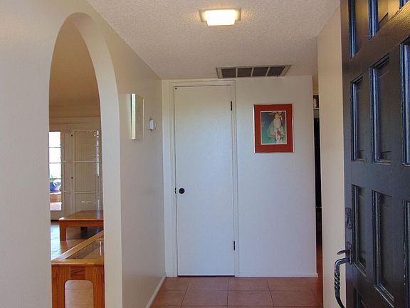 4th image of 449 W Paseo Solana