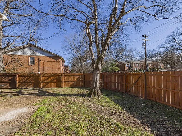 2818 Westwood Ave — Photo 26