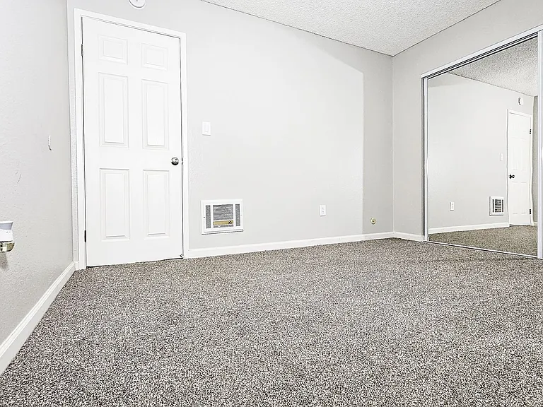 Point Loma Bay Apartments | Coastal Living Near the Beach — Photo 9