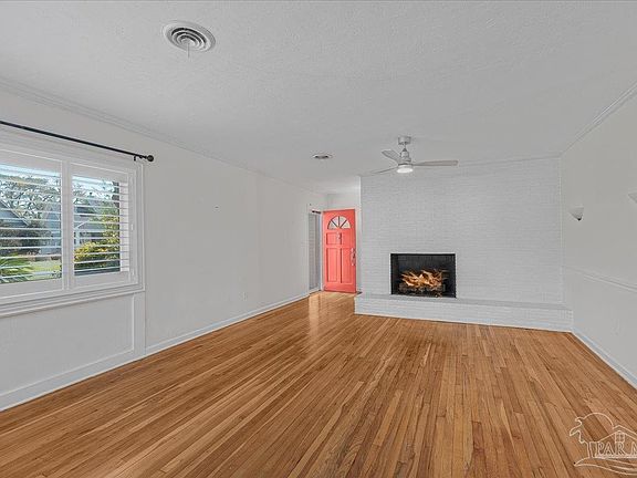 5th image of 15 Lakeside Dr