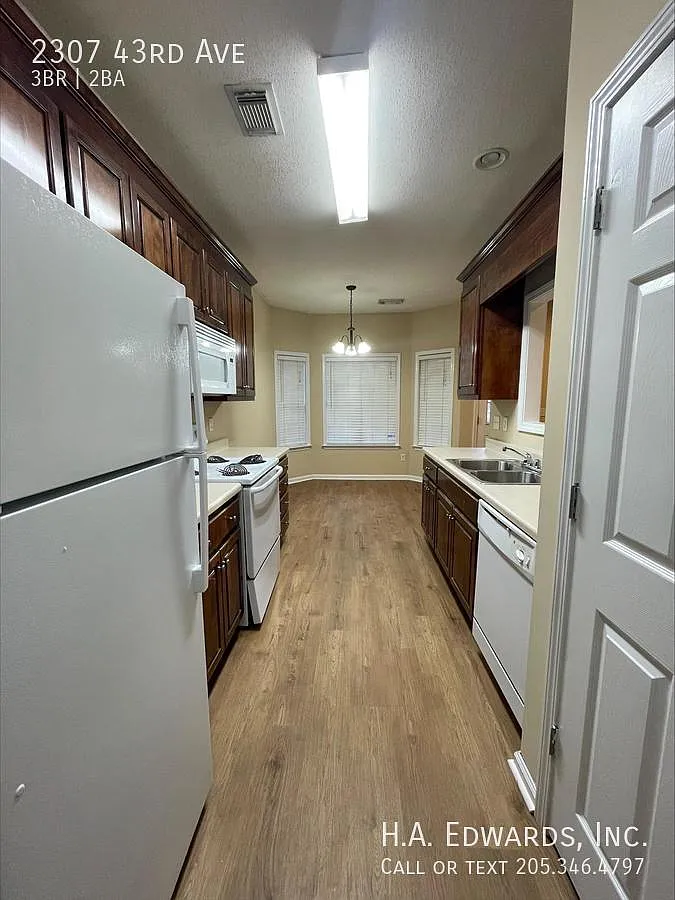 3 bed, 1418 sqft, $1,650 — Photo 4