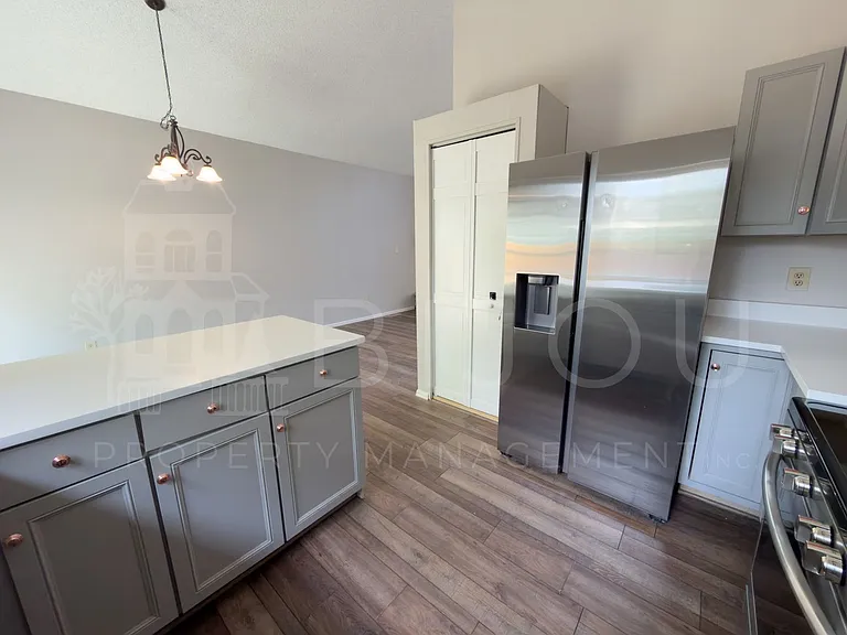 963 Bayfield Way — Photo 5