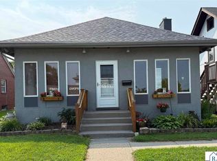 1023 S Front St, Mankato, MN 56001