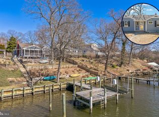 611 Riverside Dr, Pasadena, MD 21122