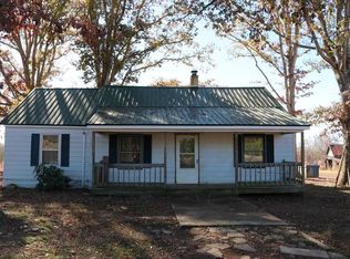 6324 Craftons Gate Hwy, Drakes Branch, VA 23937