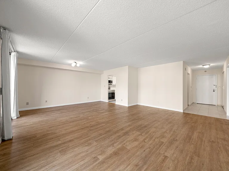 1077 River Rd #606 — Photo 4