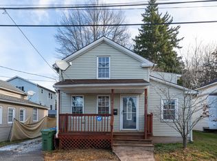 6 Hillside Ct, Middletown, CT 06457
