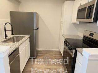 3632 Wyoming St APT 2A, Kansas City, MO 64111