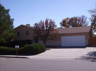 22 Starling Dr, Pueblo, CO 81005
