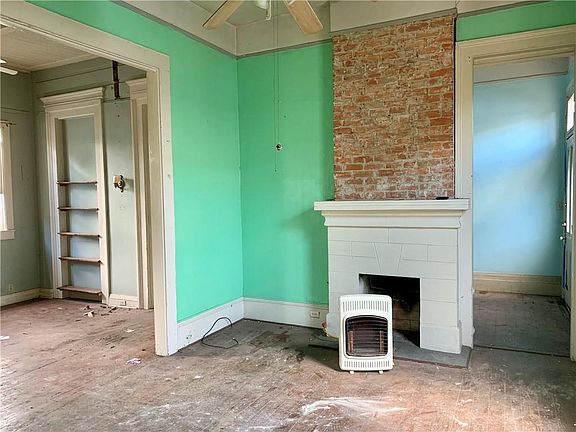 5th image of 1023 Cambronne St