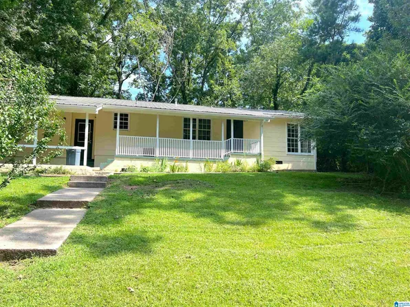 627 Dogwood Ln, Weaver, AL 36277