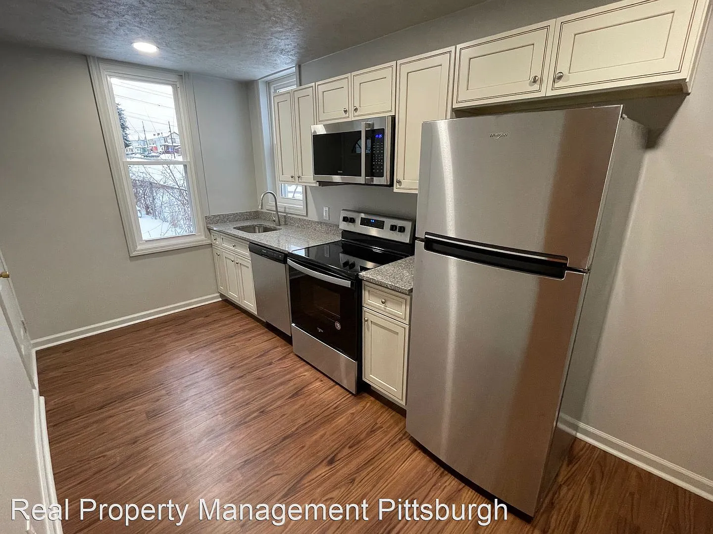 1328 Margaret St photo 1