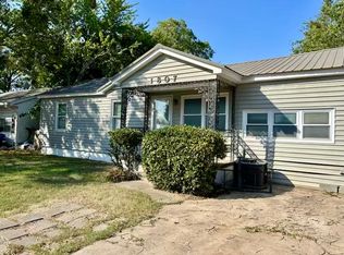 1807 Comanche Ave, Ardmore, OK 73401