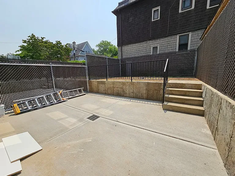 3410 Farragut Rd #1R — Photo 7