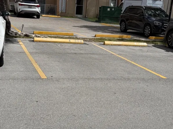 4841 NW 7th Street #308-4, Miami, FL 33126