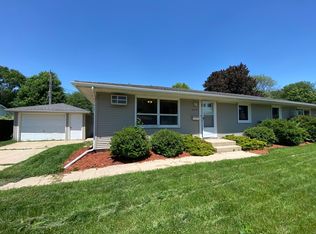 619 14th St SE, Rochester, MN 55904