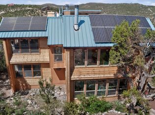 24 Beaver Ln, Cedar Crest, NM 87008