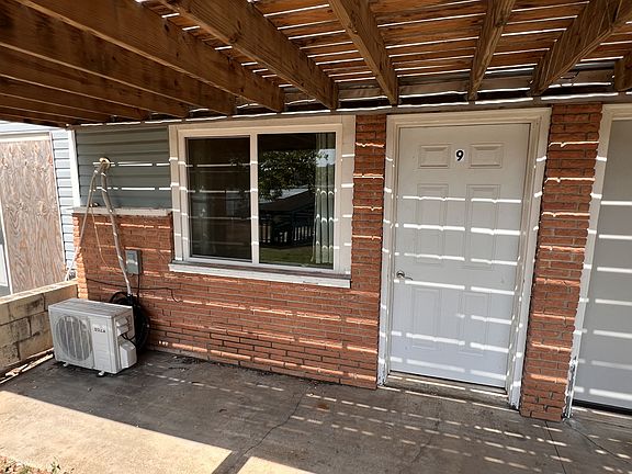 2nd image of 732 Bonaire Rd #9