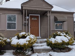 7521 Jackson St, Taylor, MI 48180