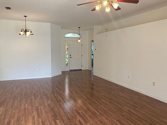 3rd image of 6907 Monarch Park Dr
